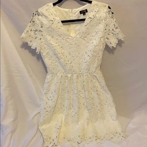 White Gap pore dress